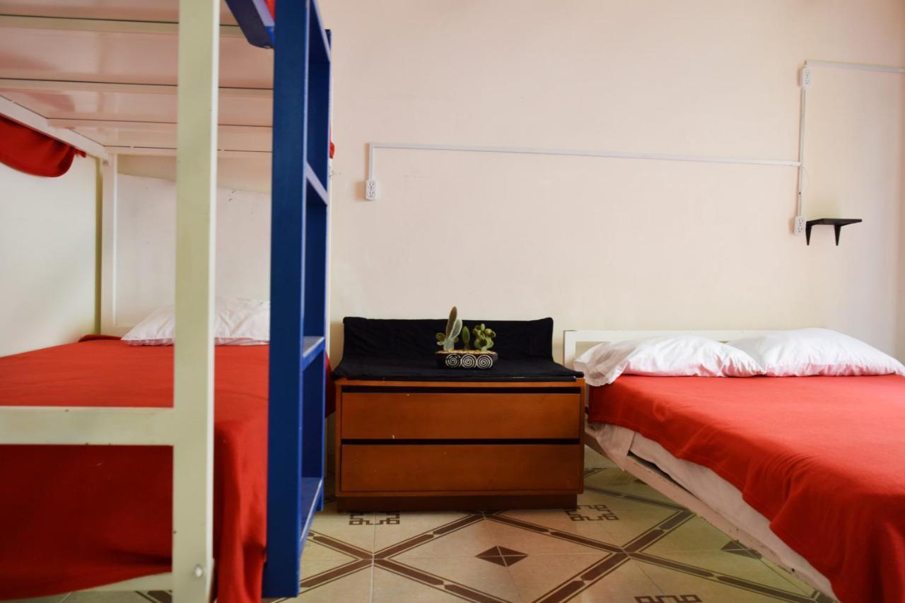 Hostel Plaza Mayor Kota Meksiko Bagian luar foto