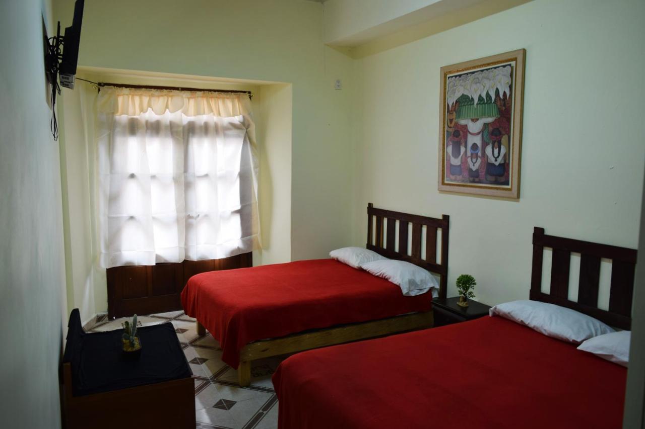 Hostel Plaza Mayor Kota Meksiko Bagian luar foto