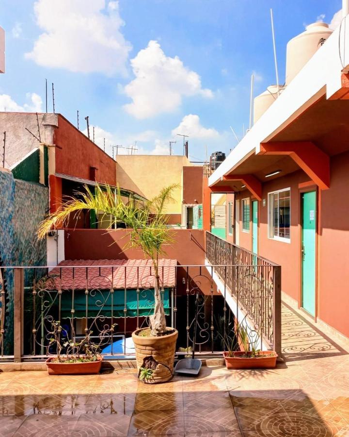 Hostel Plaza Mayor Kota Meksiko Bagian luar foto
