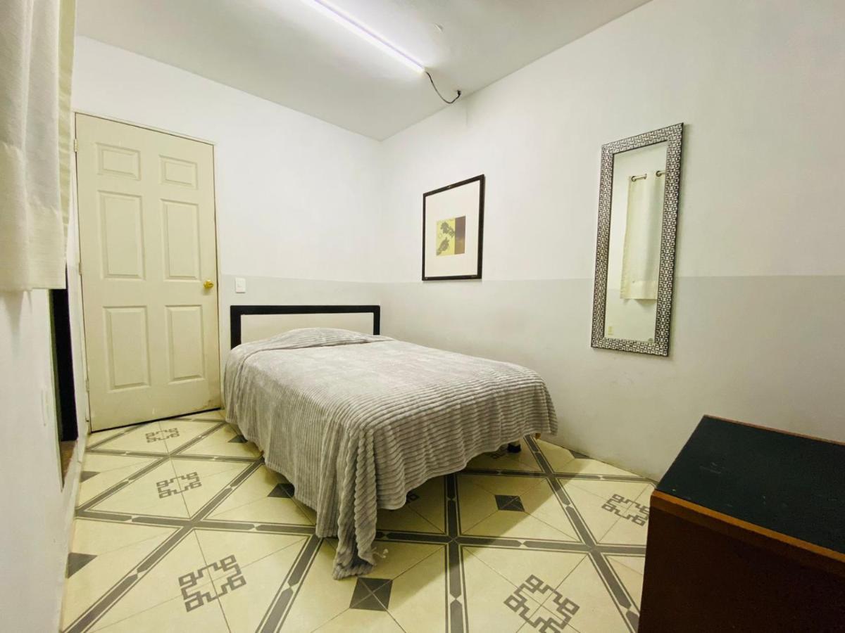 Hostel Plaza Mayor Kota Meksiko Bagian luar foto